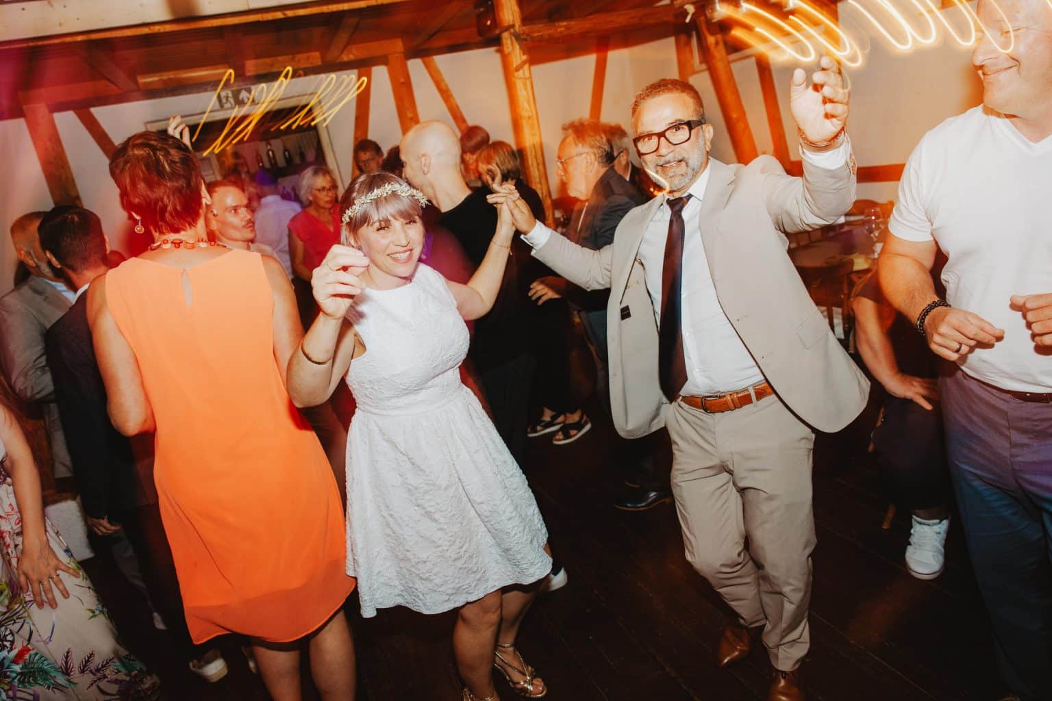 3_3_Party_Scheune_2024-07-13_Daniela_Arold-Sciacca_und_Salvatore_Sciacca_TOBIAS-FROEHNER-PHOTOGRAPHY_MF_1771